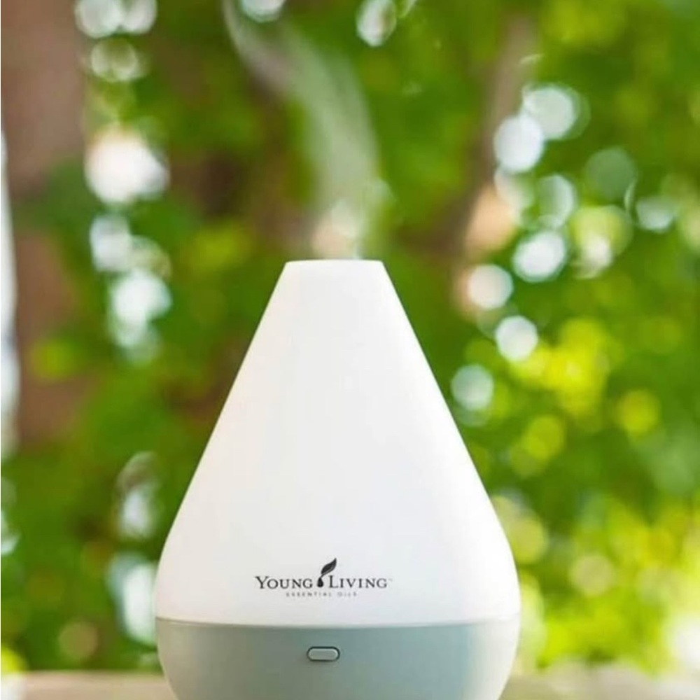 Young Living Dewdrop Diffuser in Purple
